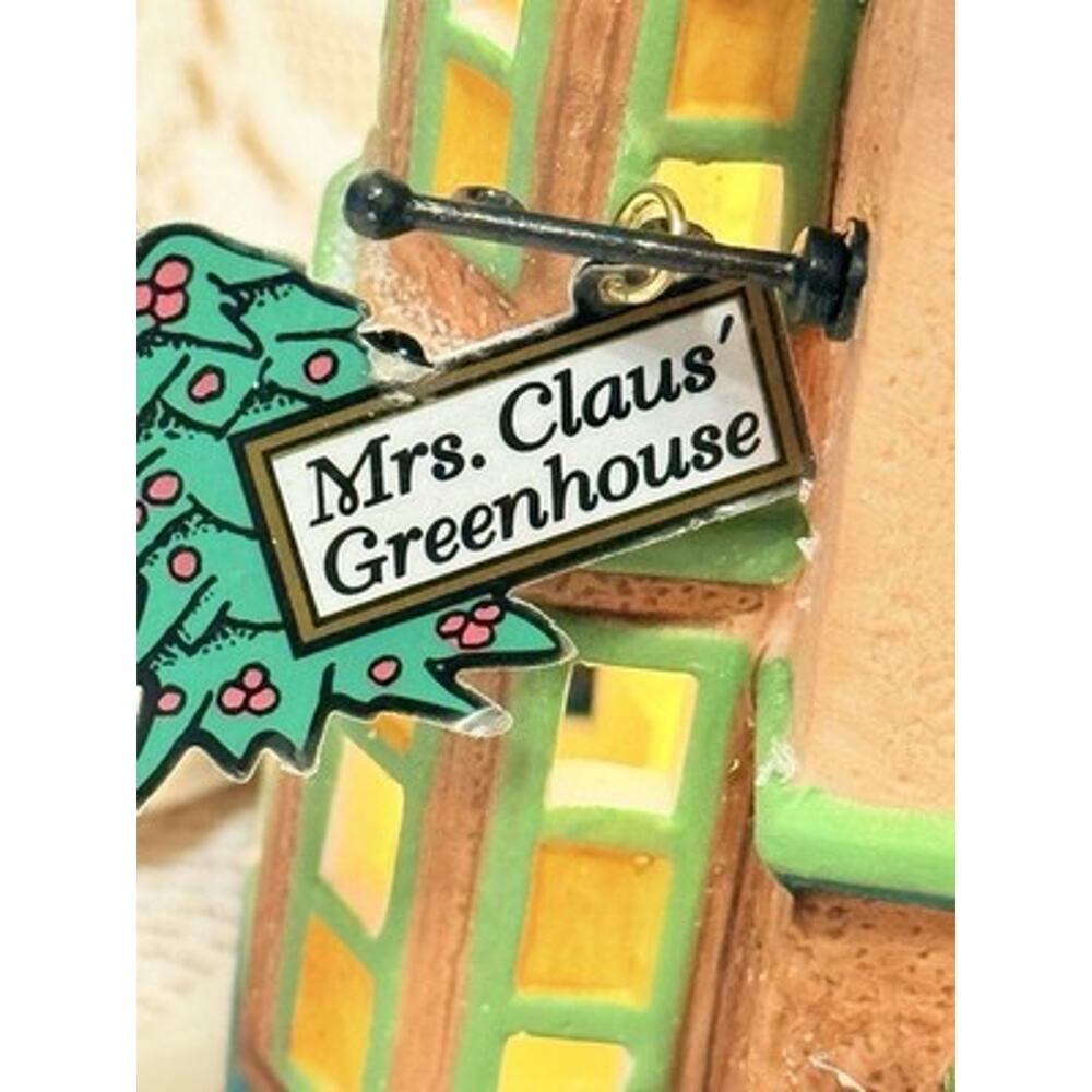 Dept 56 North Pole Series Mrs. Claus' Greenhouse Lighted Porcelain 1997-Read - Picture 7 of 16